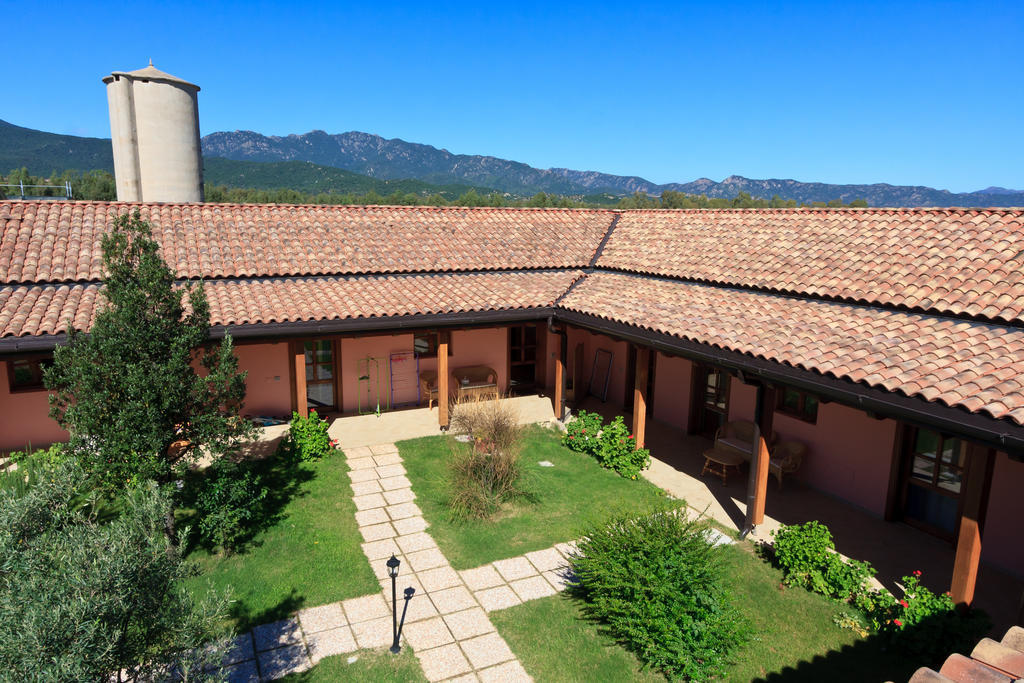 La Corte Dei Rei Aparthotel Кастиадас Стая снимка